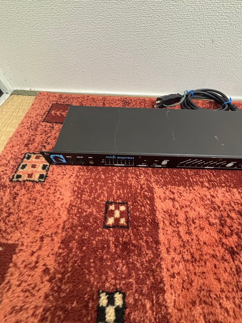 MOTU　MIDI Express XT　MidiXT MIDIインターフェース