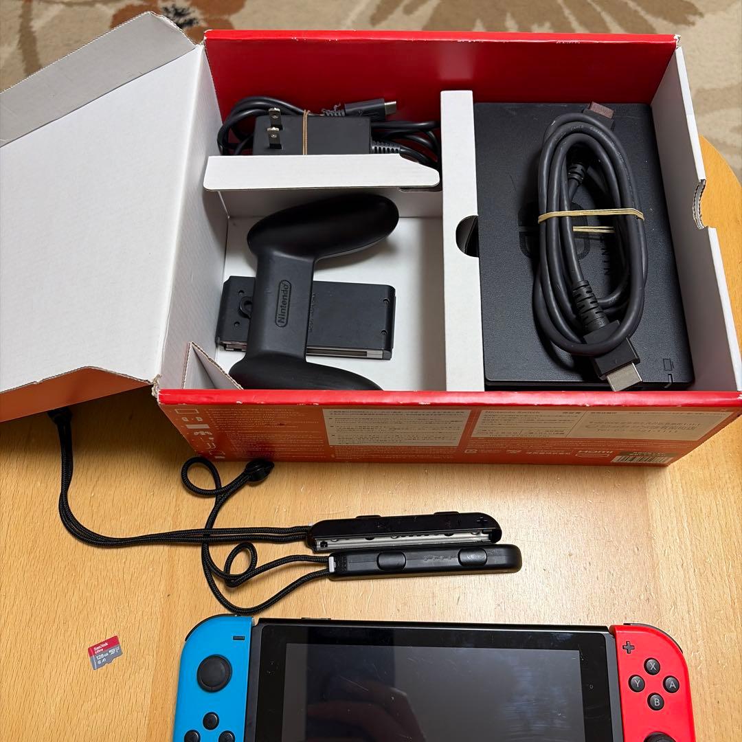 128GB SD付Nintendo Switch 液晶モデル2023年2月購入
