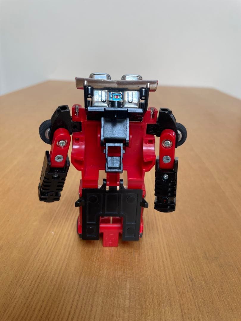 d*9様 ダイアクロン カーロボット カウンタック LP500S スーパーチュー