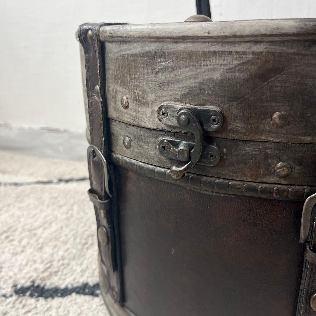 ヴィンテージ 木製 × レザー 樽 木箱 インテリア 雑貨 什器 アンティーク