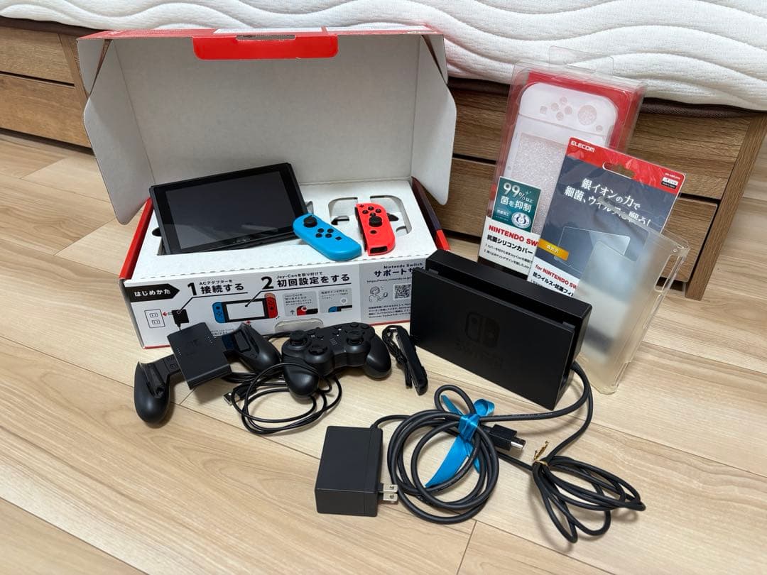 美品 Nintendo Switch本体 フルセット＋別購入フィルム・カバー付き