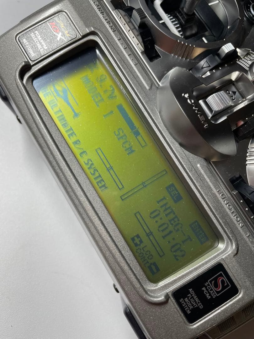 10チャンネルPCM10HS送信機本体•受信機