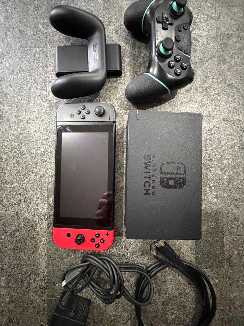 【ジャンク】おまけ付き　Nintendo Switch 本体 コントローラー付き