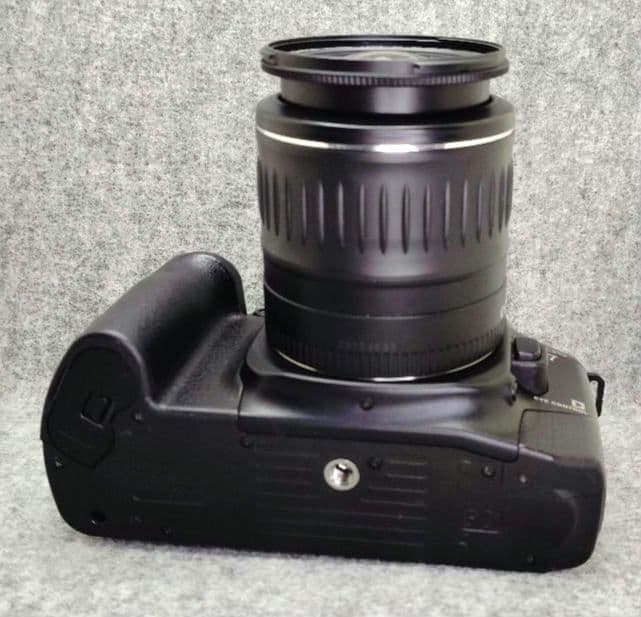 Canon EOS7 標準ズームレンズ付き　フィルムカメラ