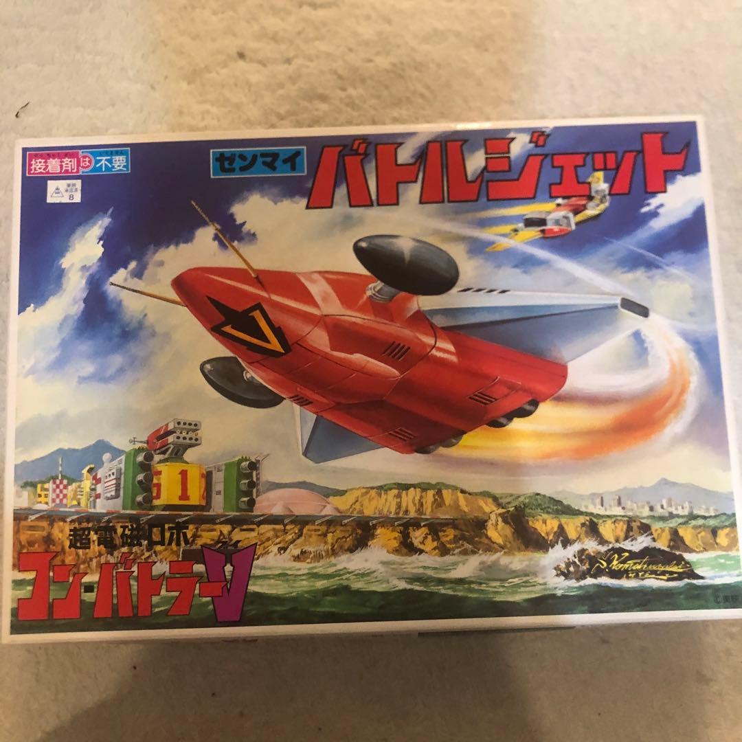 バトルジェット コンバトラーV 組み立てキット　プラモデル　フィギュア