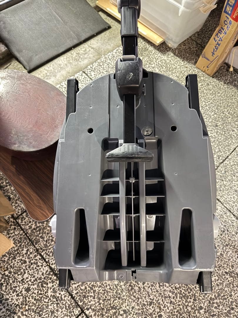 【足立区手渡しまたは、佐川急便】チャイルドシート　コンビ　アイソフィックス