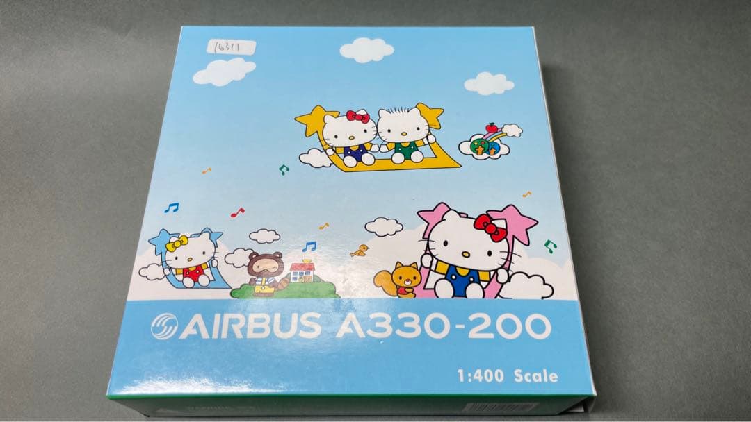 航空機・ヘリコプター phoenix Airbus A330-2 EVAAIR Hellokitty