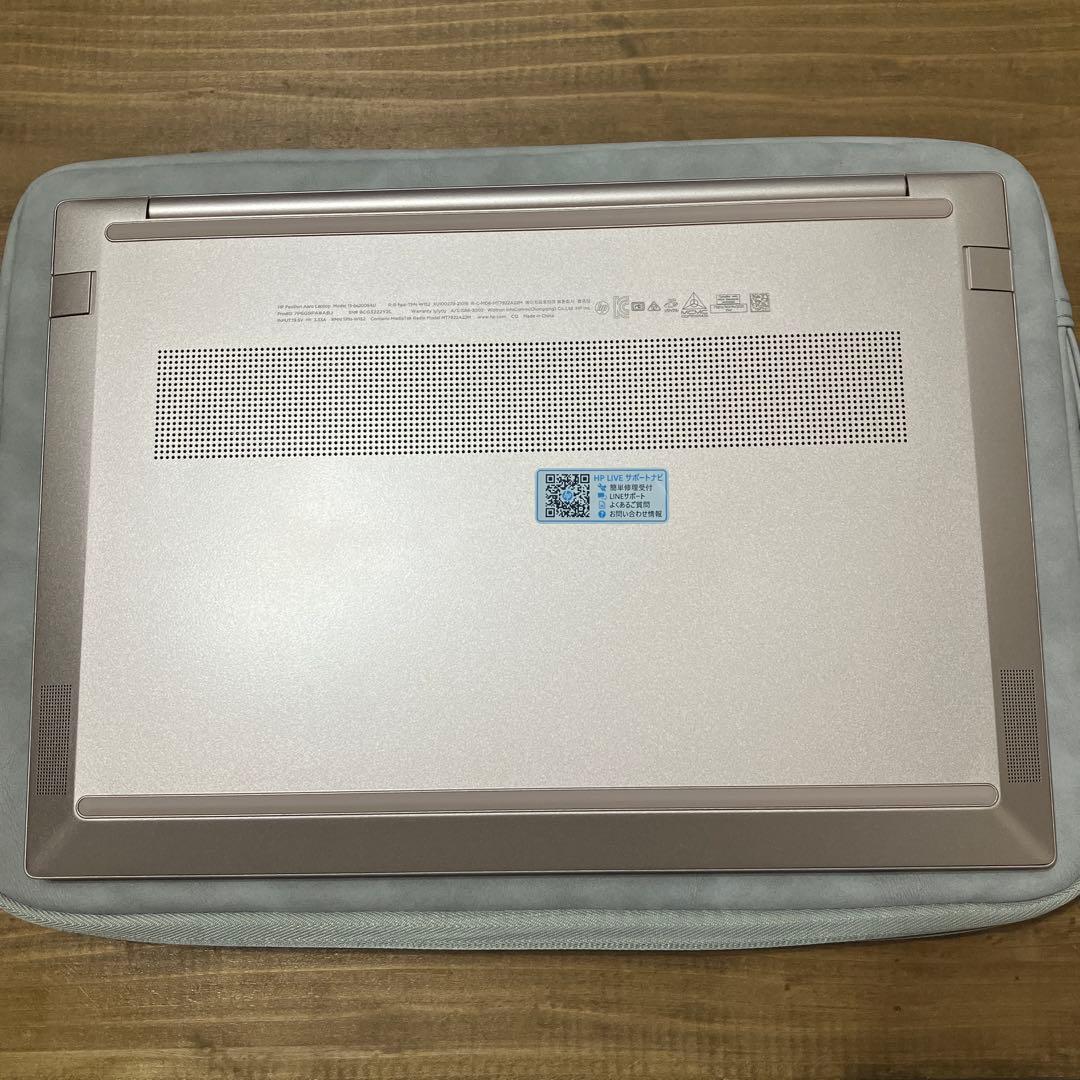 HP Pavilion Aero 13-be ピンクベージュ