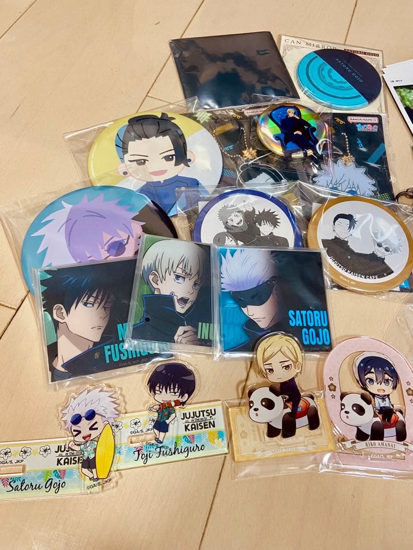 呪術廻戦 五条悟 夏油傑 他。まとめ売り 缶バッジ アクリルスタンド 約200点
