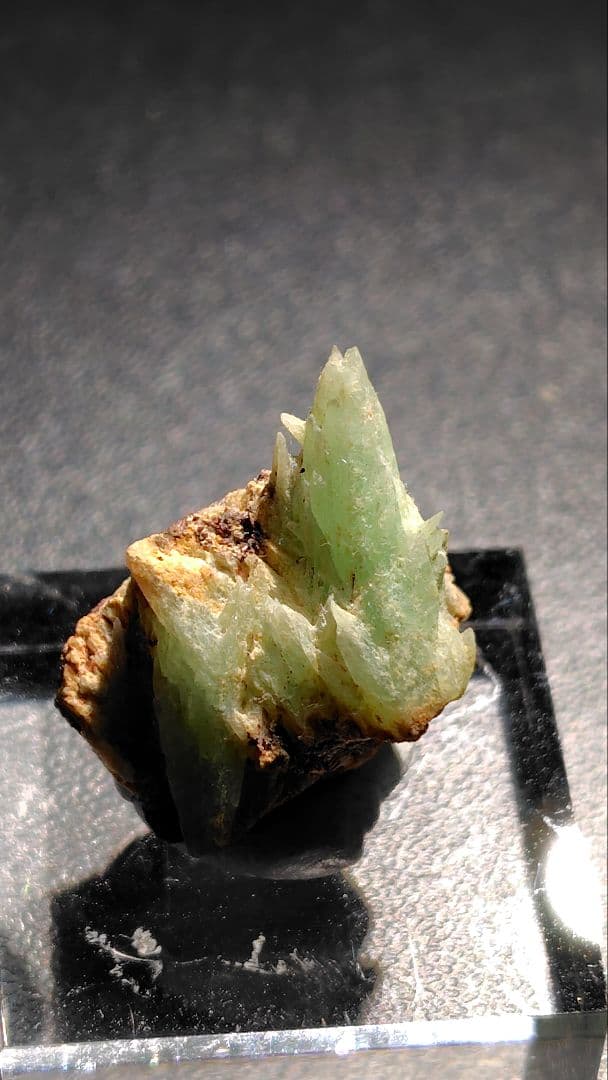 フォスフォフィライト　ボリビア産　1146