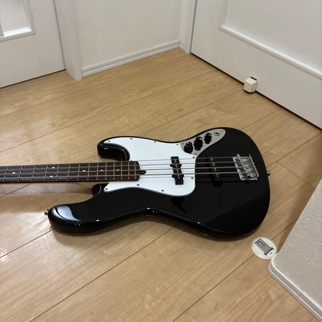 ブラック！バッカス　ユニバースシリーズ　ジャズベースタイプベースギター　調整済み