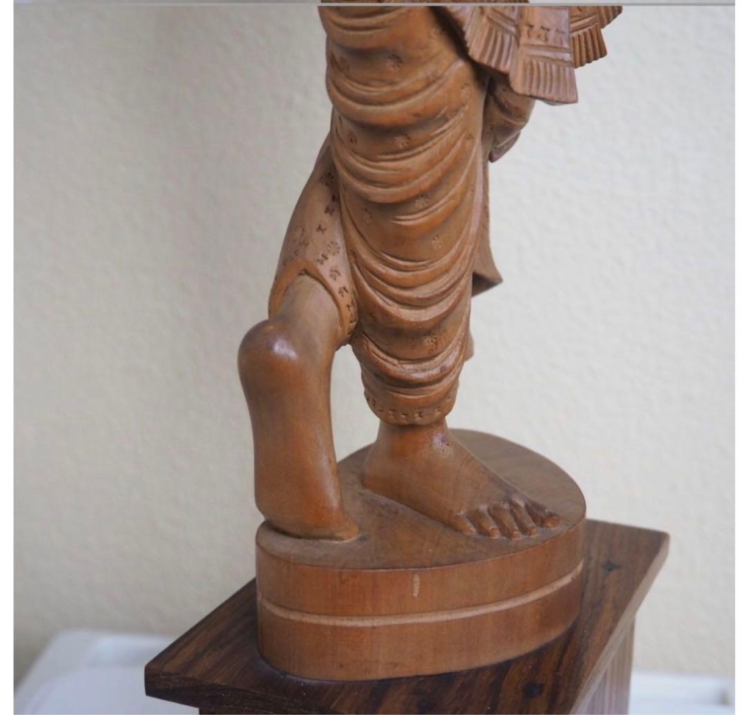 送料無料　時代物　老山白檀香木インド白檀細密彫刻女神像高さ62.5ｃｍ本物保証