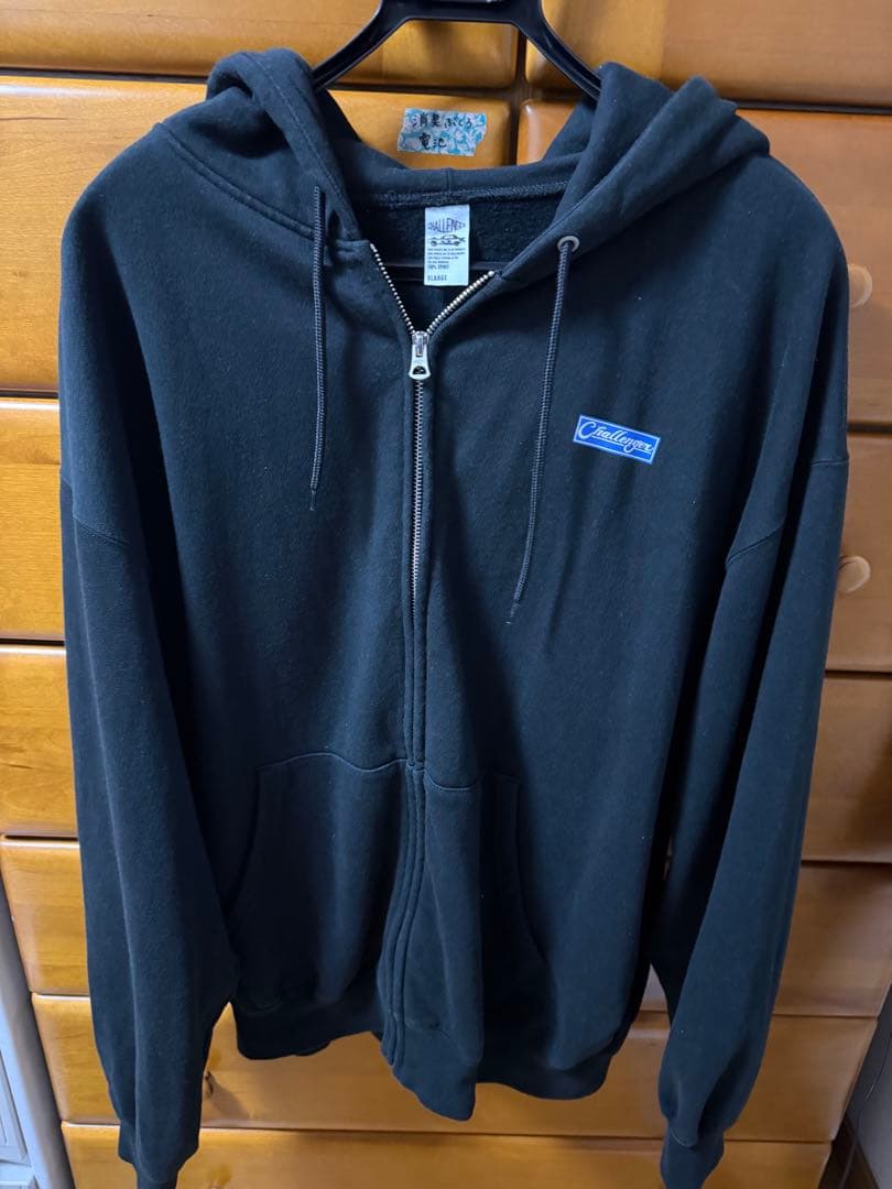 Challenger ブラック ジップアップパーカー