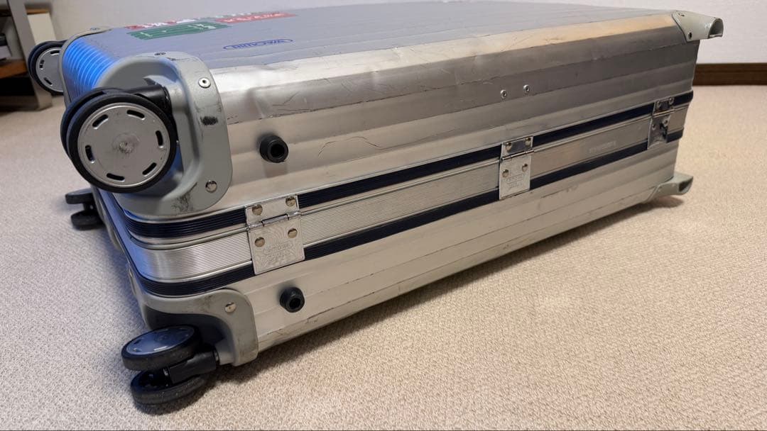 RIMOWAリモワ シルバーインテグラル スーツケース 約72cm x約44cm