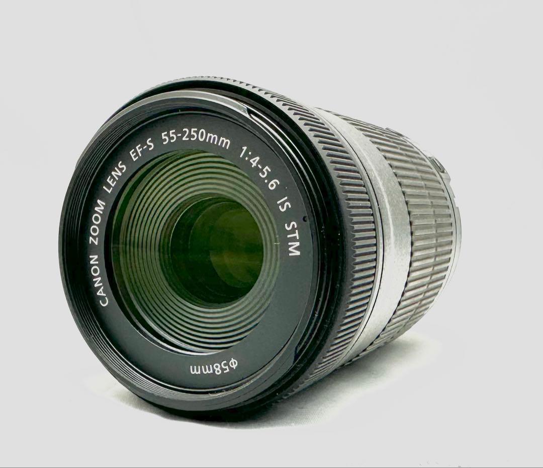 Canon EOS Kiss X9 ダブルズームレンズキット♪