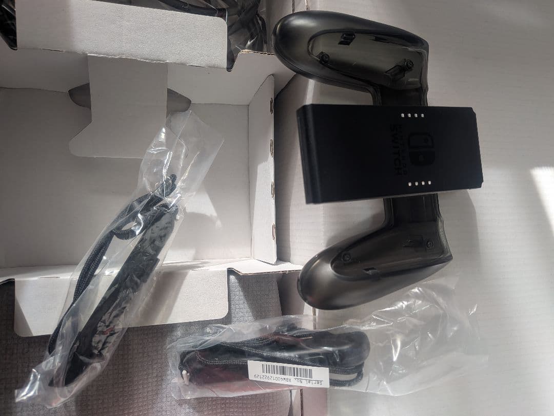 Nintendo Switch 本体 青/赤 Joy-Con付き　SD認識NG