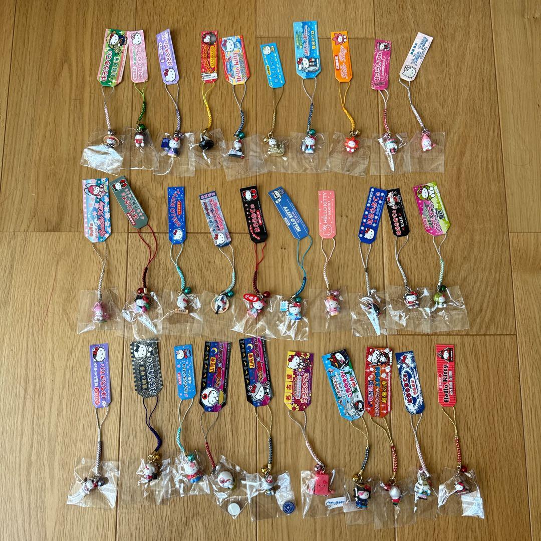 ハローキティ　ご当地キティ　ストラップ　182個おまとめ セット売り　根付け
