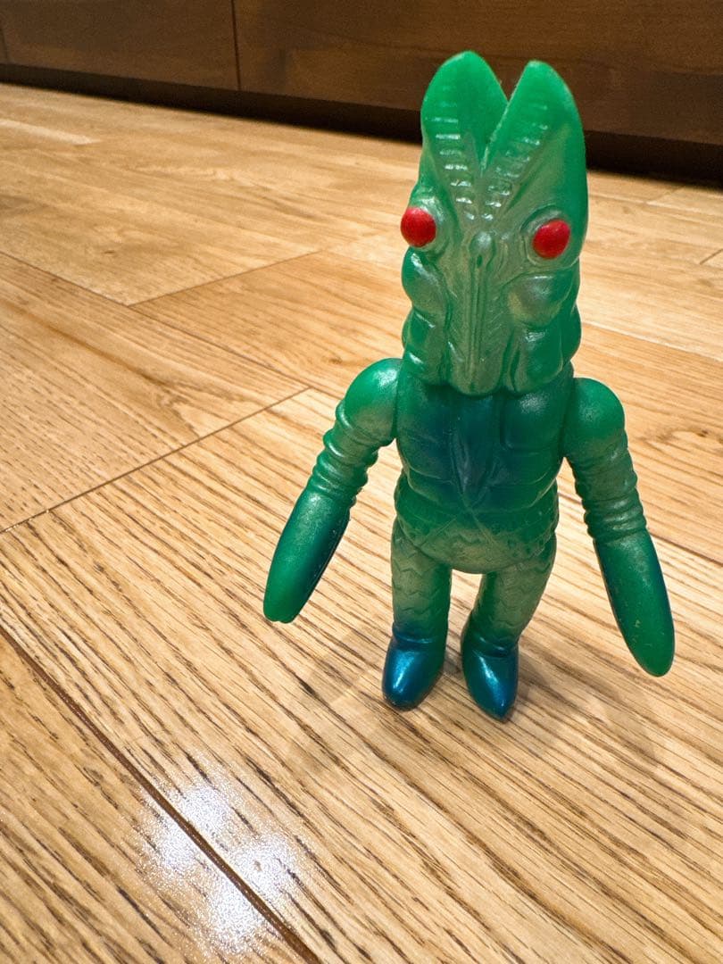 美品❤︎ぶたのはな　初代バルタン星人 緑成型/青/シルバー塗装