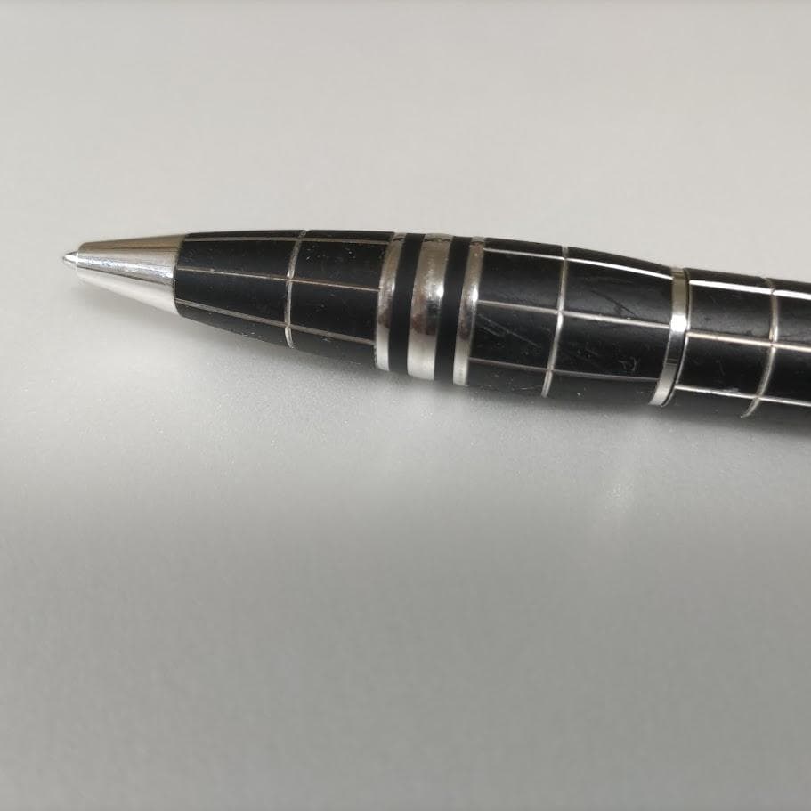Montblanc ボールペン 黒 格子模様