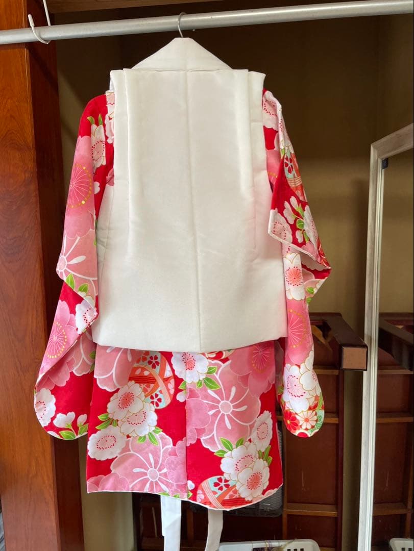 七五三 ３歳女の子　着物(赤系) ✳︎箱あり