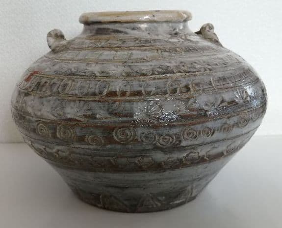 東南アジア　壺
