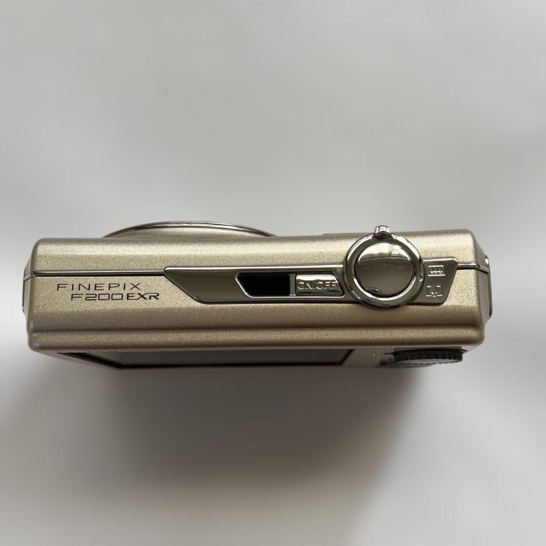 名機Fujifilm FinePix F200EXR コンパクトデジタルカメラ