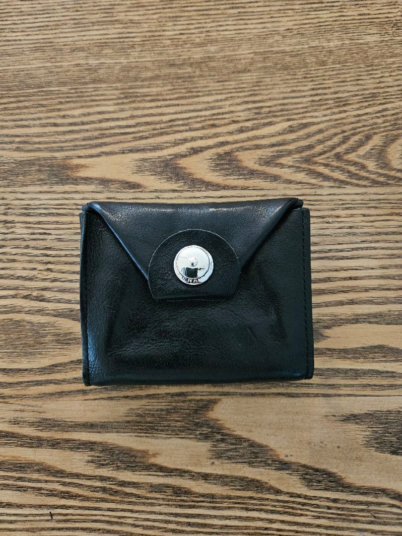 ワサビクラフト　ハーフウォレット　ブラック