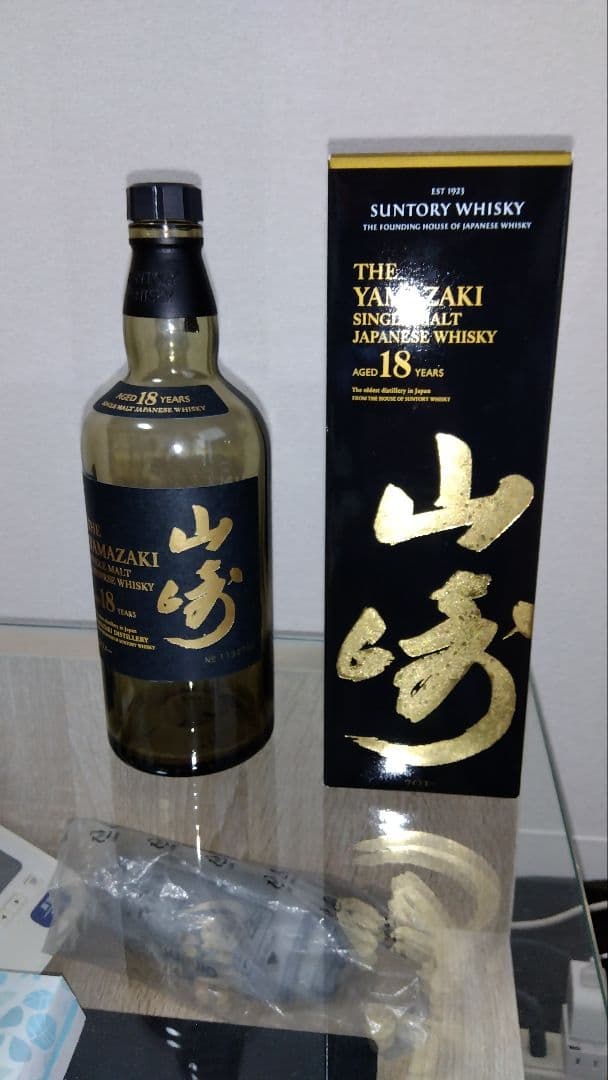 山崎 18年 シングルモルトウイスキー 700ml空き瓶