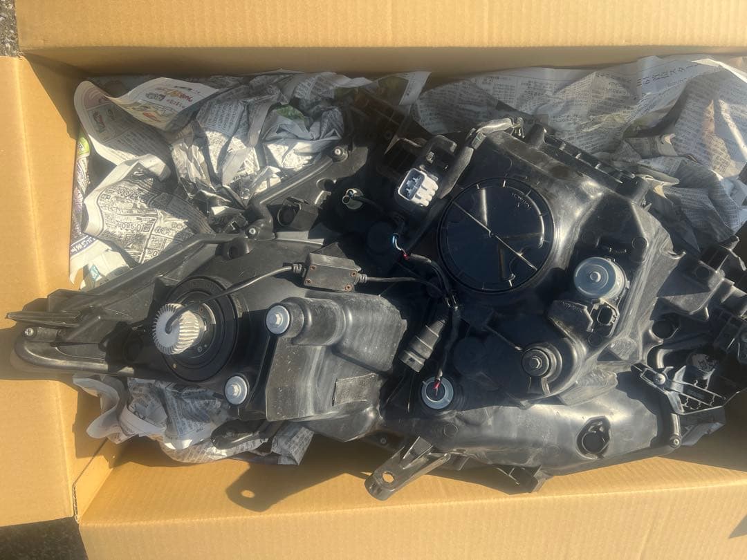 20系後期ヴェルファイア(ハイブリッド) ヘッドライトユニットAFS付バラスト付