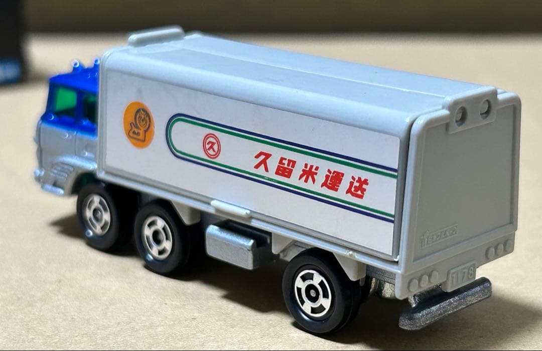 日本製 トミカ ふそう ウイングルーフ トラック 久留米運送