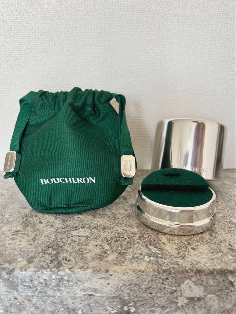 ブシュロン　空箱　ピアスケース、巾着（チャーム付き）