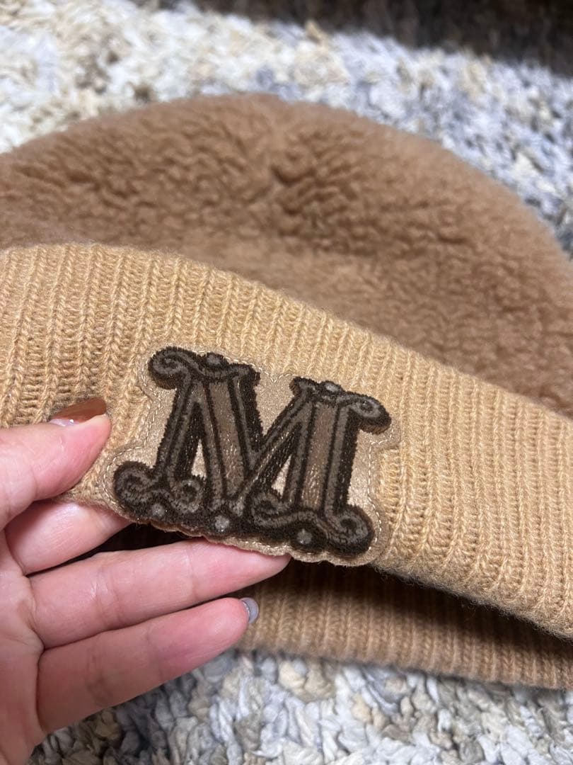 Max Mara ベージュ M刺繍 ニット帽 フリーサイズ