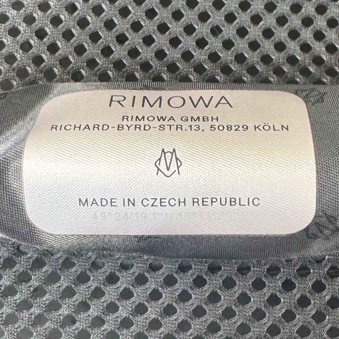 ★美品 正規品★リモワRIMOWA★エッセンシャルライト Check-In M★