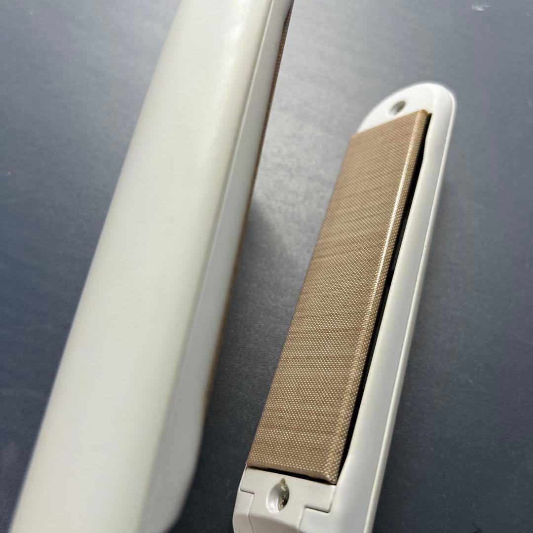 KINJUO キヌージョワールド　ホワイト ストレートヘアアイロン