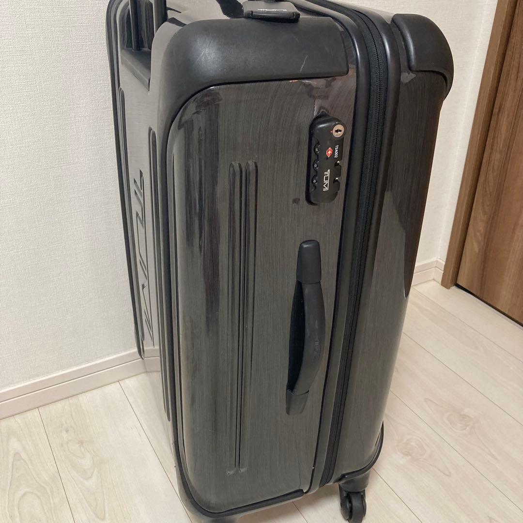 tumi ポリカーボネート 中型キャリーケース グレー 70l スーツケース