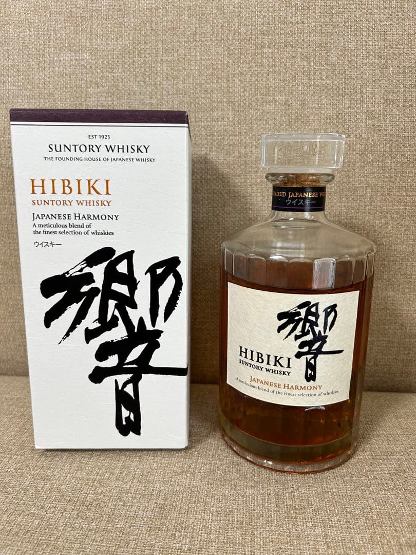 サントリー 響 HIBIKI