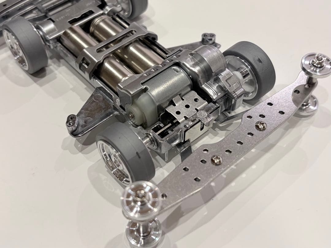 ミニ四駆　フル金属シャーシ　サイクロンマグナム