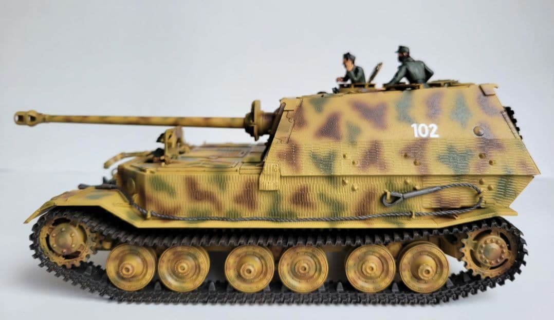 ドイツ重駆逐戦車　エレファント