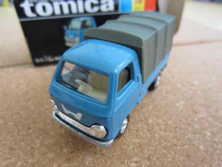 黒箱トミカ／本田技研／ホンダTN360トラック／幌付き