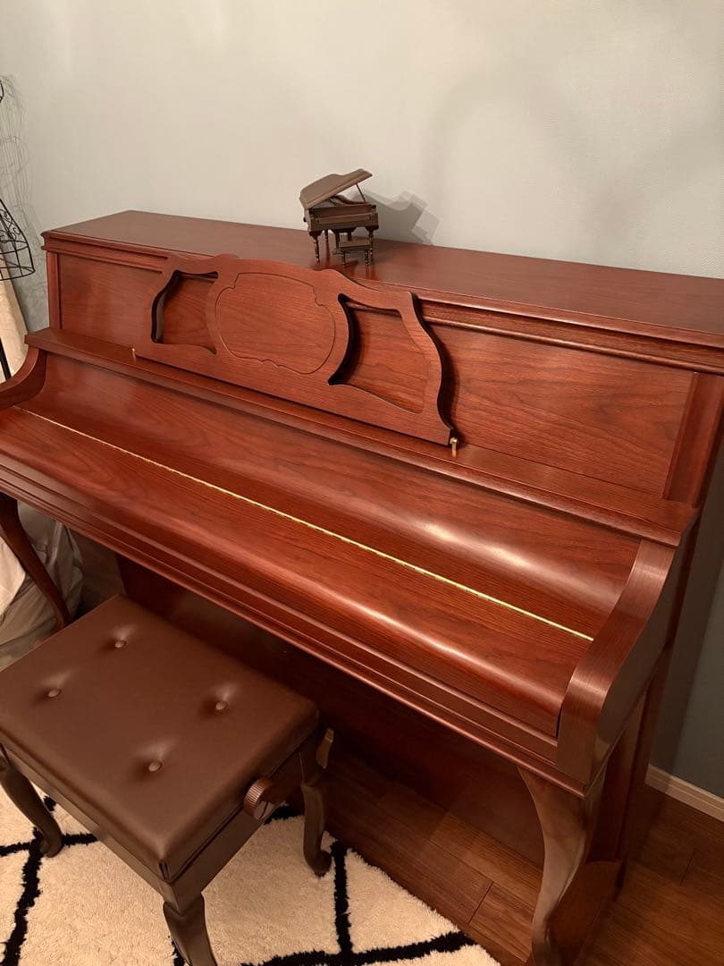 Yamaha YF101W アップライトピアノ 88鍵 椅子付き