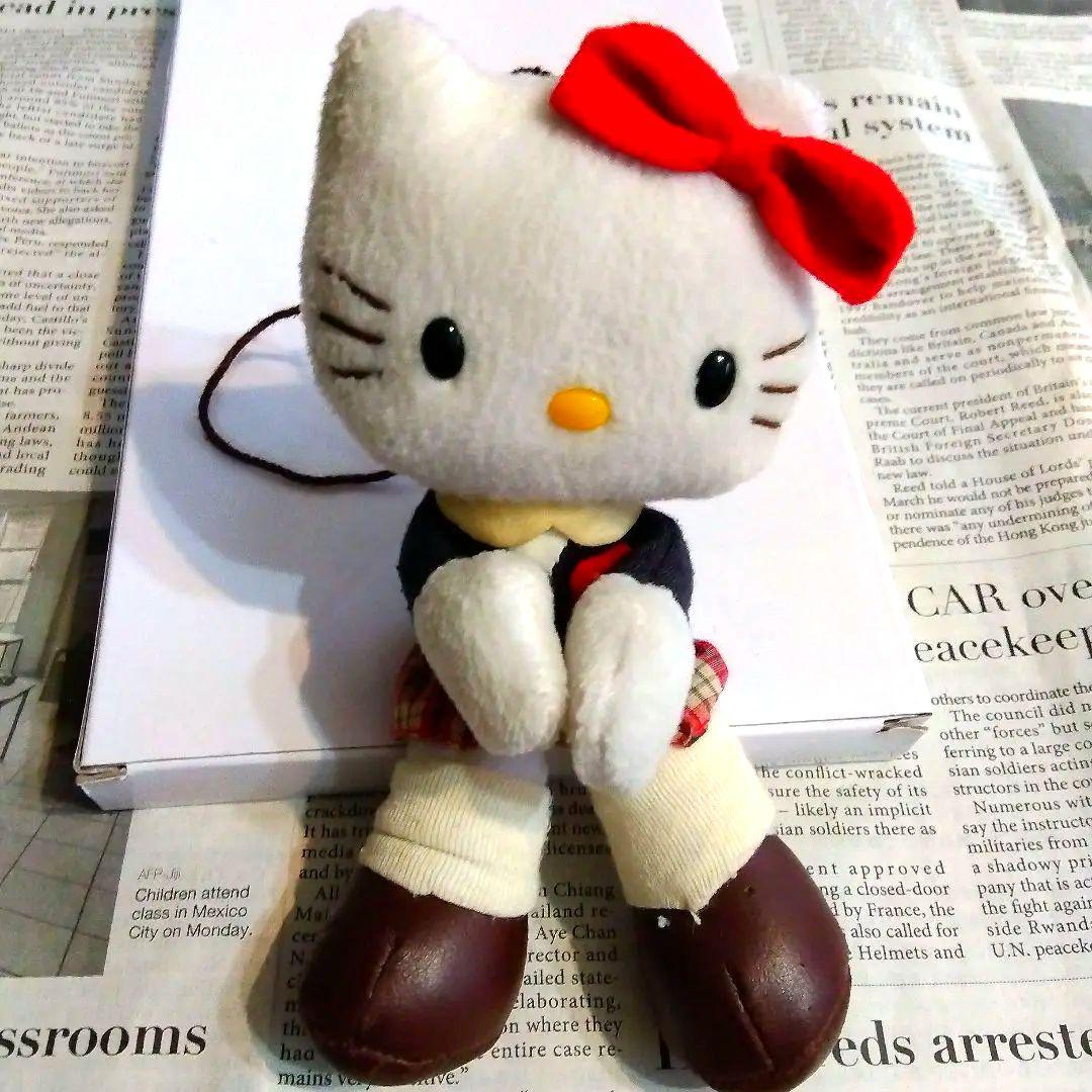 早い者勝ち！3分で売れた　レトロ足長キティ　手がマジックテープ