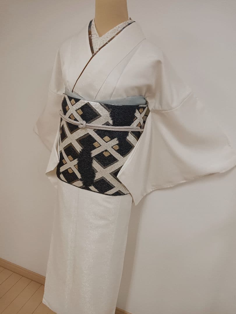 洗える色無地　花唐草地紋　Lサイズ　オフホワイト