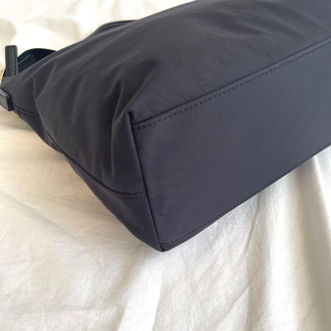 【美品】agnes b. アニエスベー　2way ショルダーバッグ　ロゴチャーム