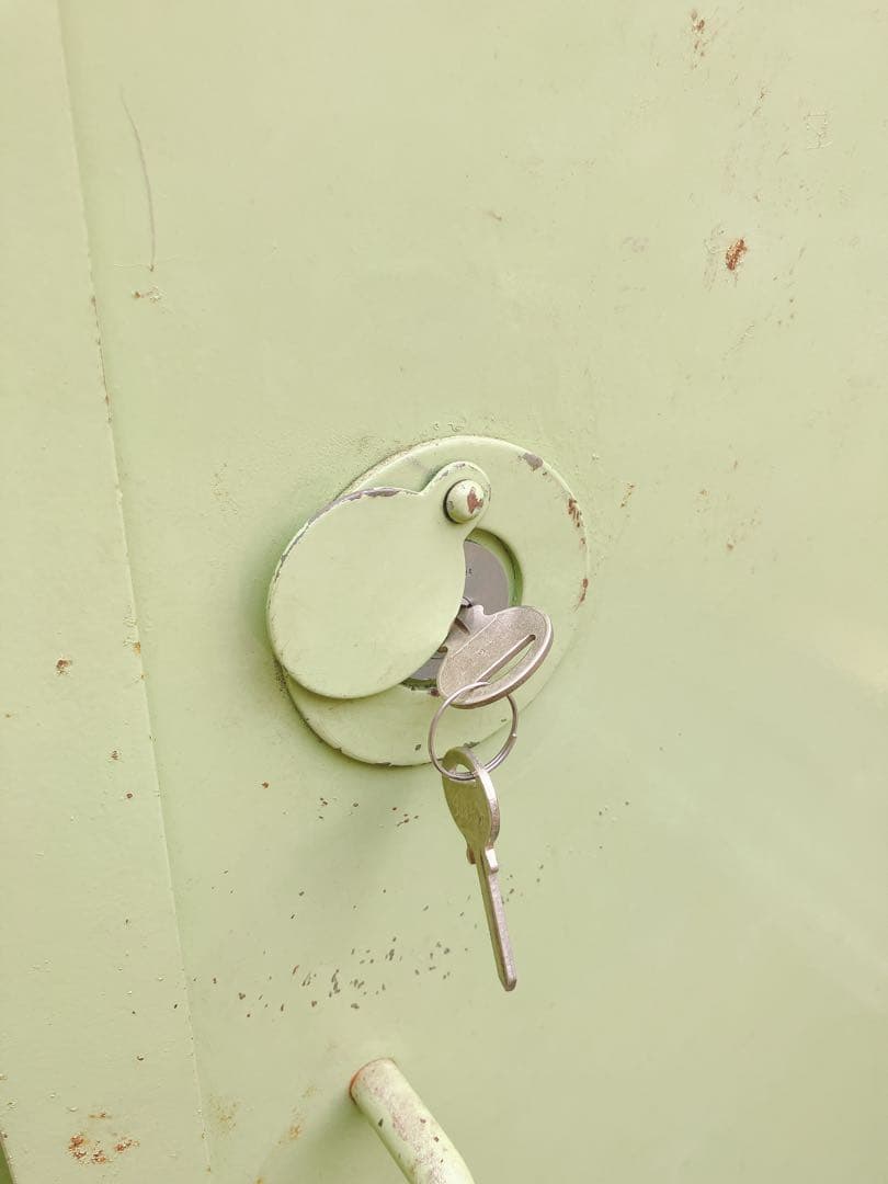 火薬貯蔵庫 保管庫 危険物 鍵付