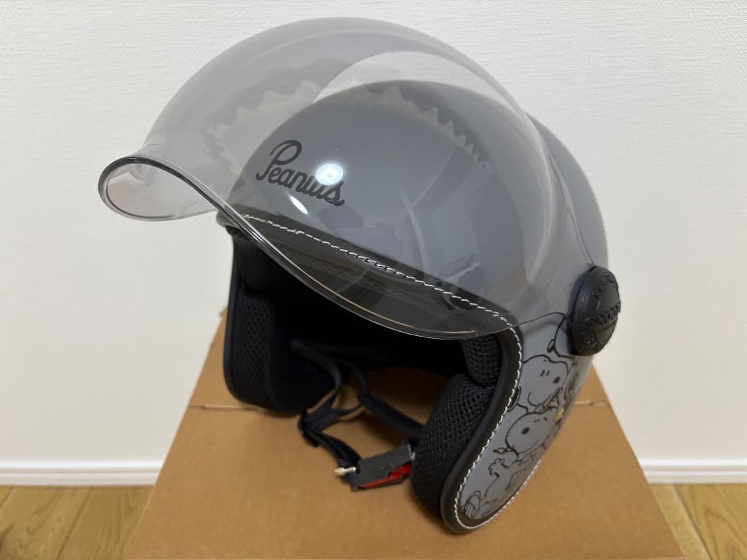 美品 SNJ-116 SMサイズ SNOOPY スヌーピーカーニバル ヘルメット