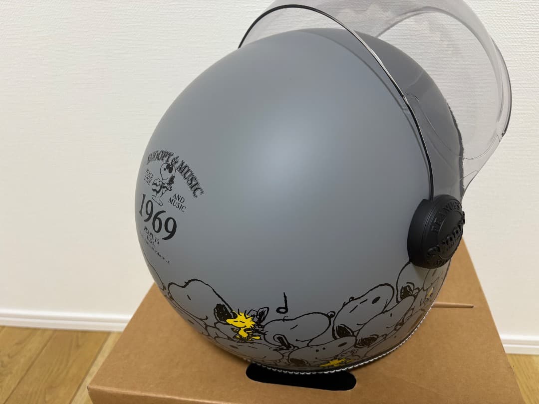美品 SNJ-116 SMサイズ SNOOPY スヌーピーカーニバル ヘルメット