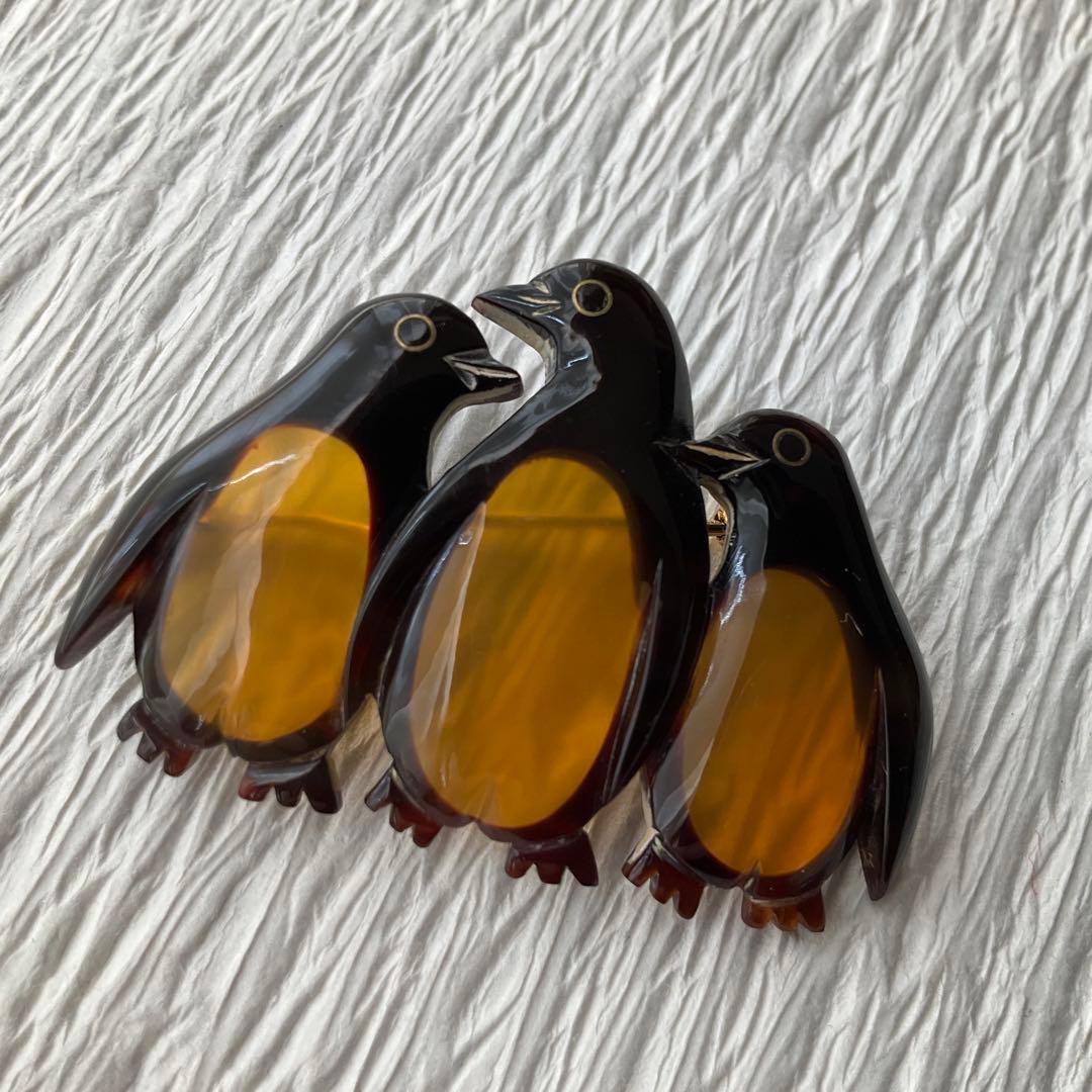 本べっこう　白甲　黒甲　仲良しペンギン　ブローチ