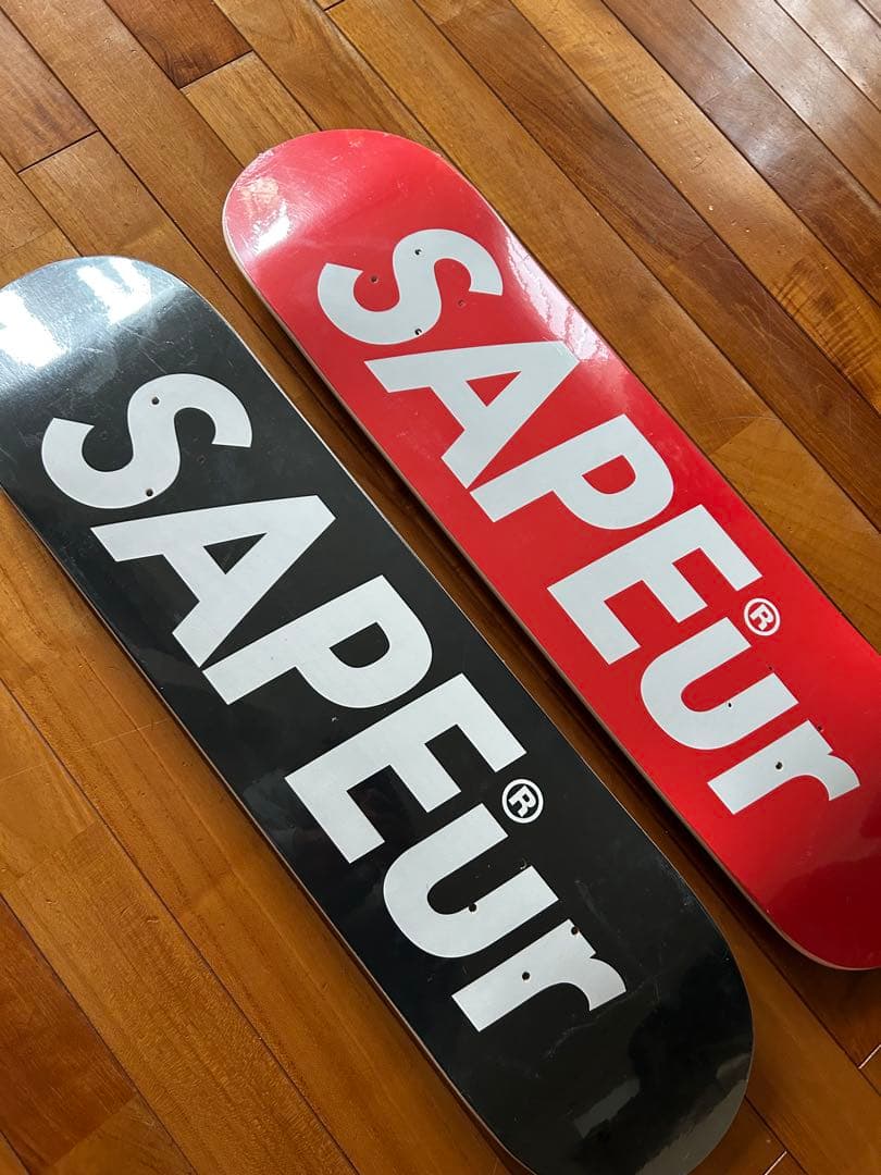 新品未使用　SAPEur スケートボード デッキ　レッド　サプール