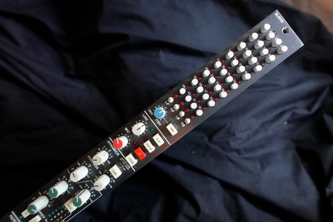 『SSL4000E チャンネル実機 アウトボード