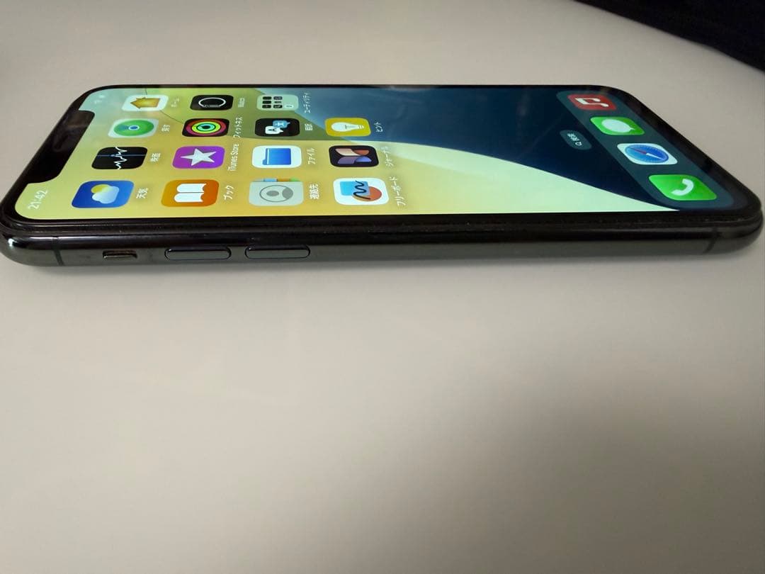 携帯電話本体 iPhone 11 pro